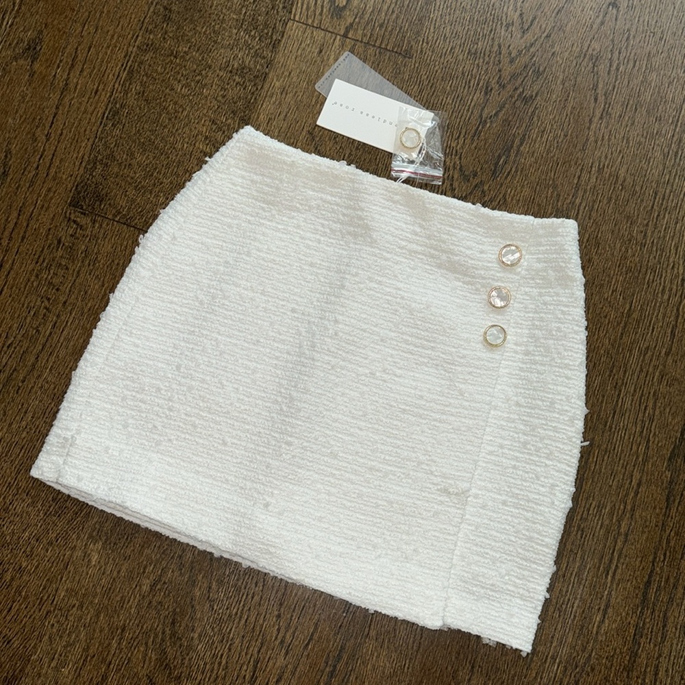 Endless Rose White Tweed Gold Button Mini Skirt - Picture 2 of 8
